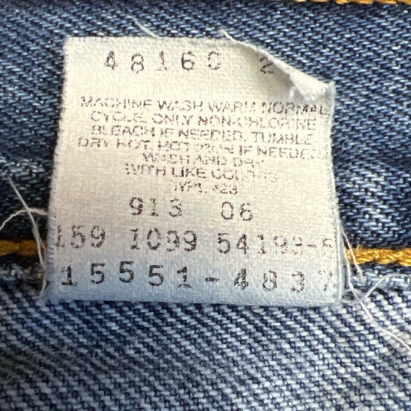 Levi’s Vintage 550 Relaxed Fit Tapered Leg Hugh Waisted Mom Jean - Picture 9 of 10